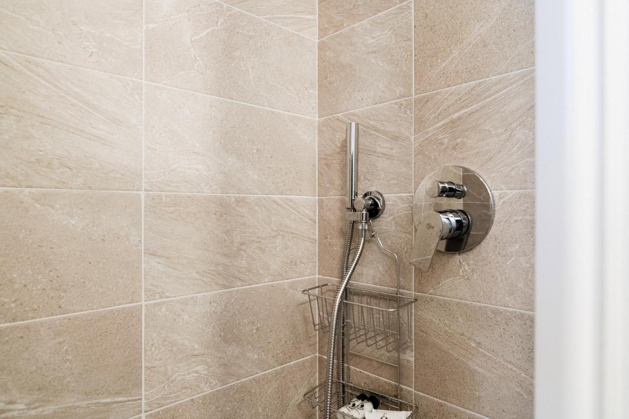 White Loft Como Central - The House Of Travelers Екстер'єр фото
