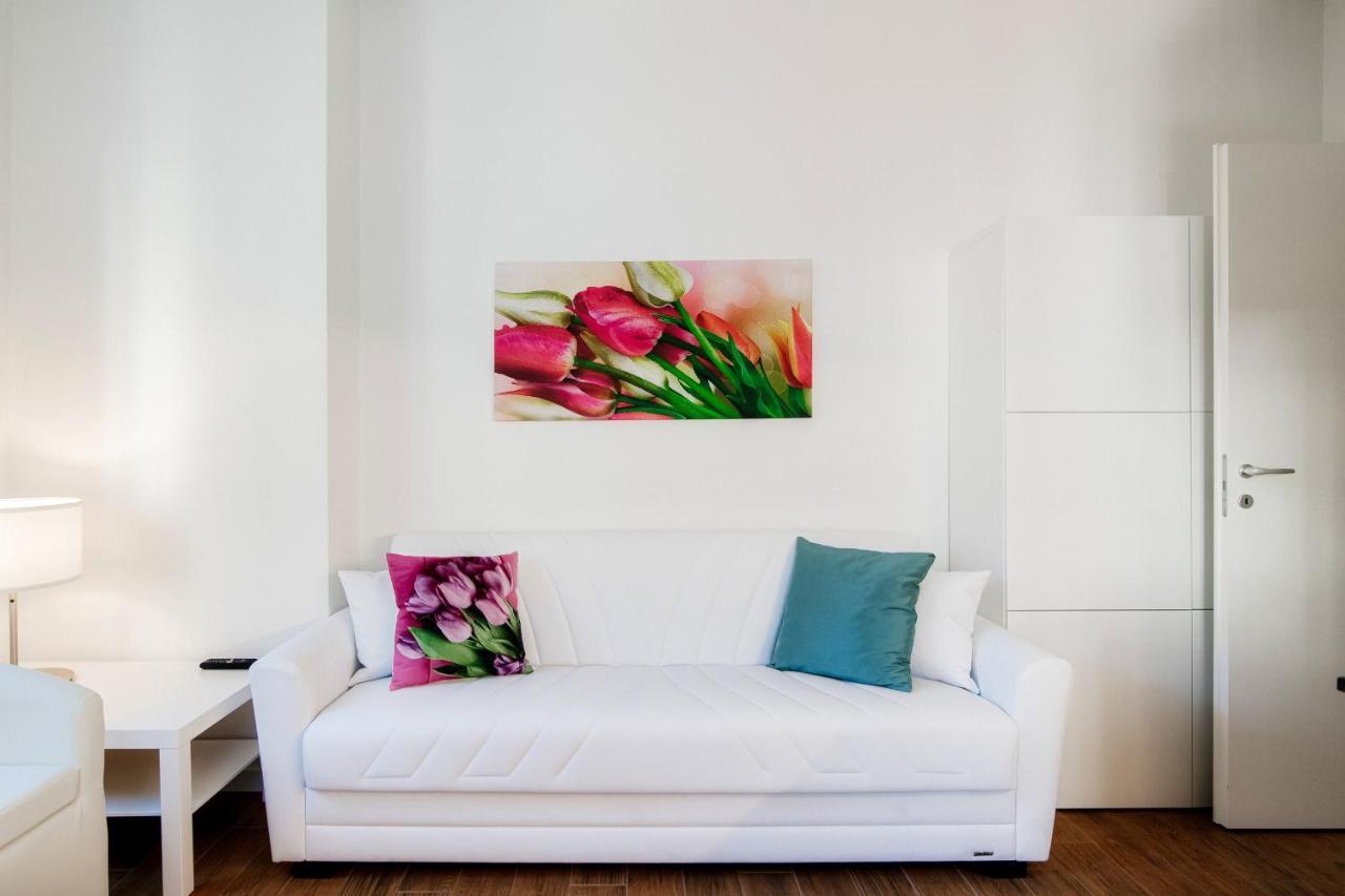 White Loft Como Central - The House Of Travelers Екстер'єр фото