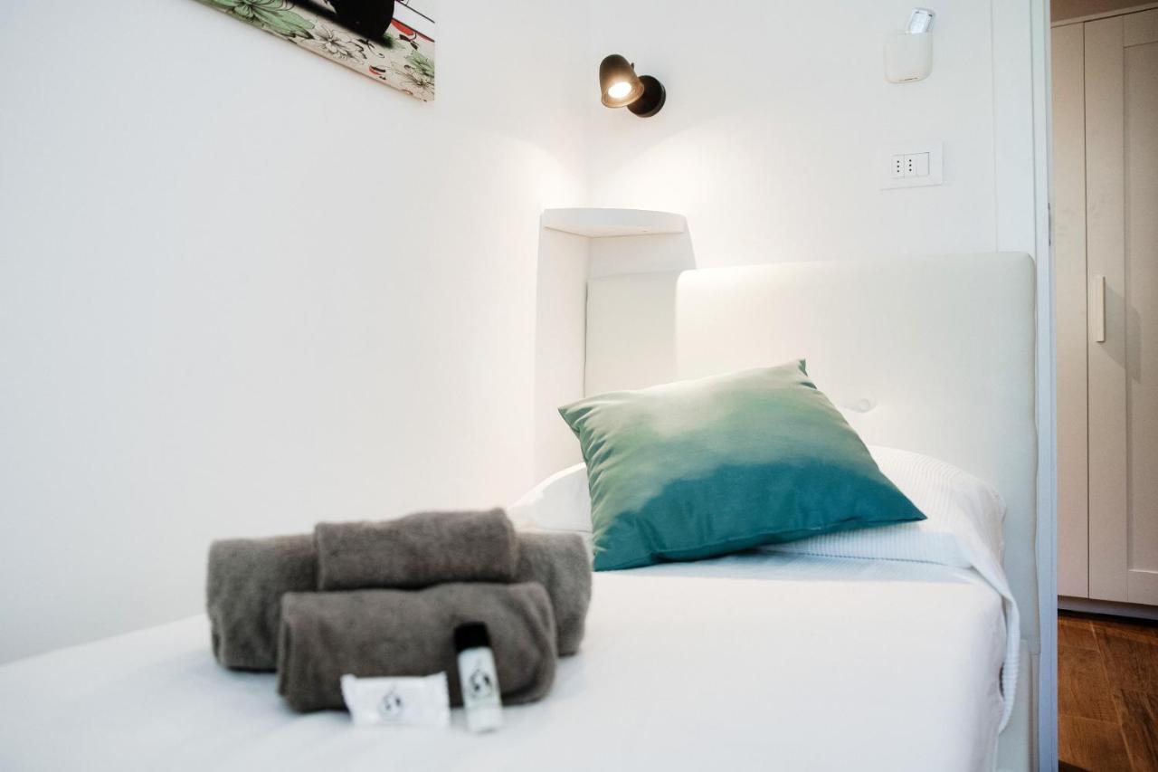 White Loft Como Central - The House Of Travelers Екстер'єр фото