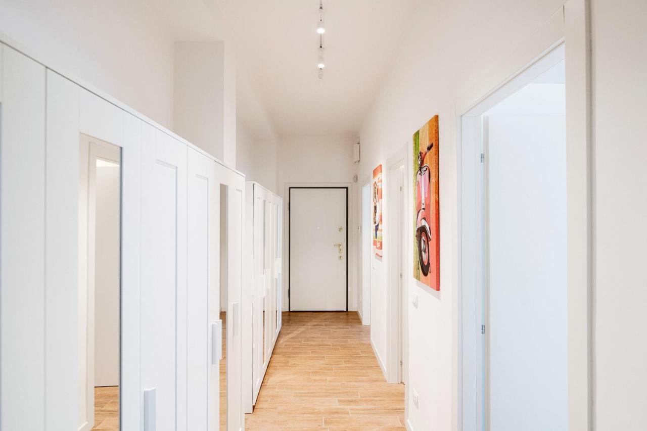 White Loft Como Central - The House Of Travelers Екстер'єр фото
