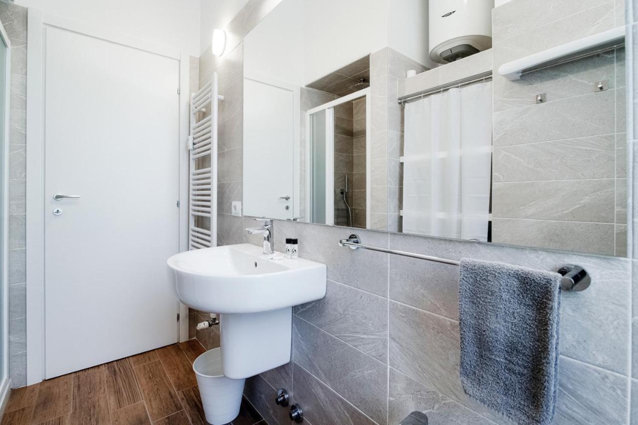 White Loft Como Central - The House Of Travelers Екстер'єр фото