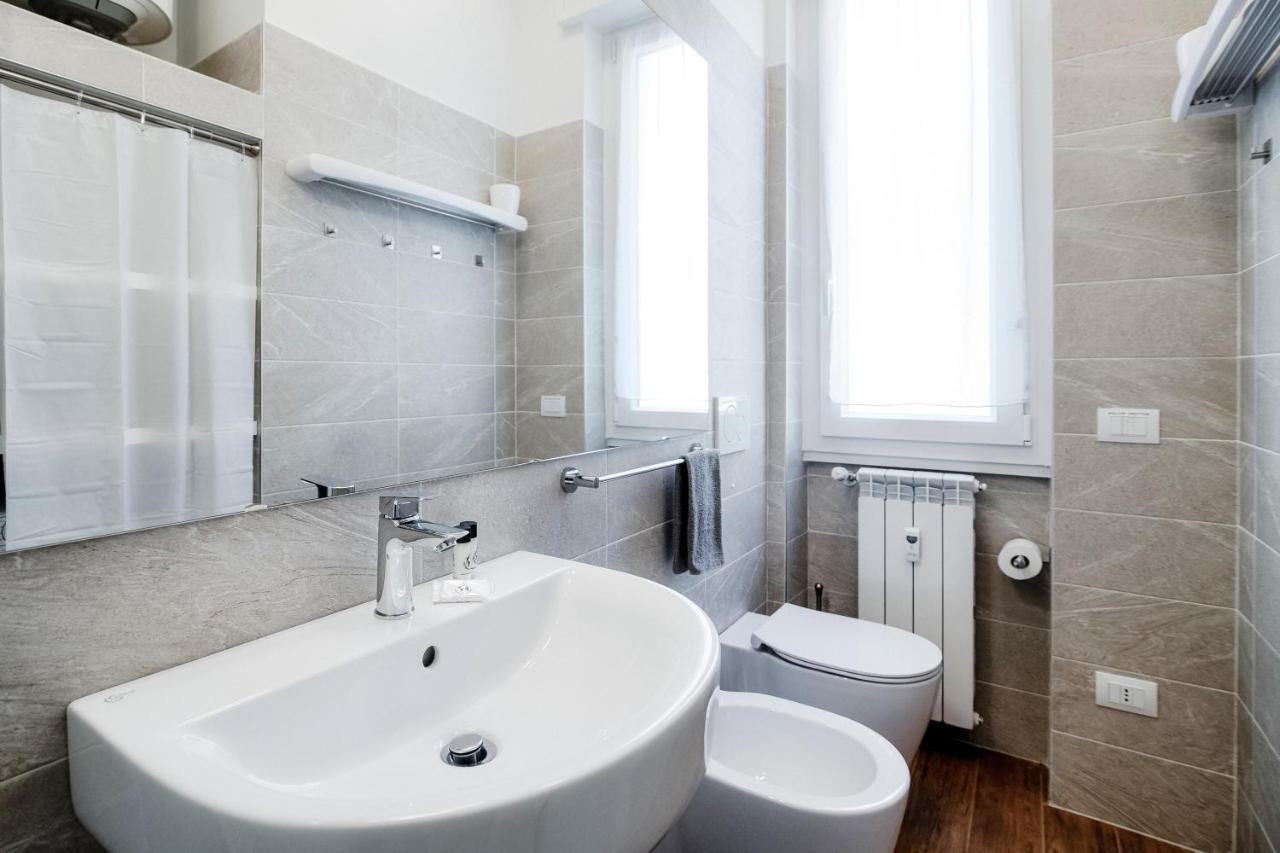 White Loft Como Central - The House Of Travelers Екстер'єр фото