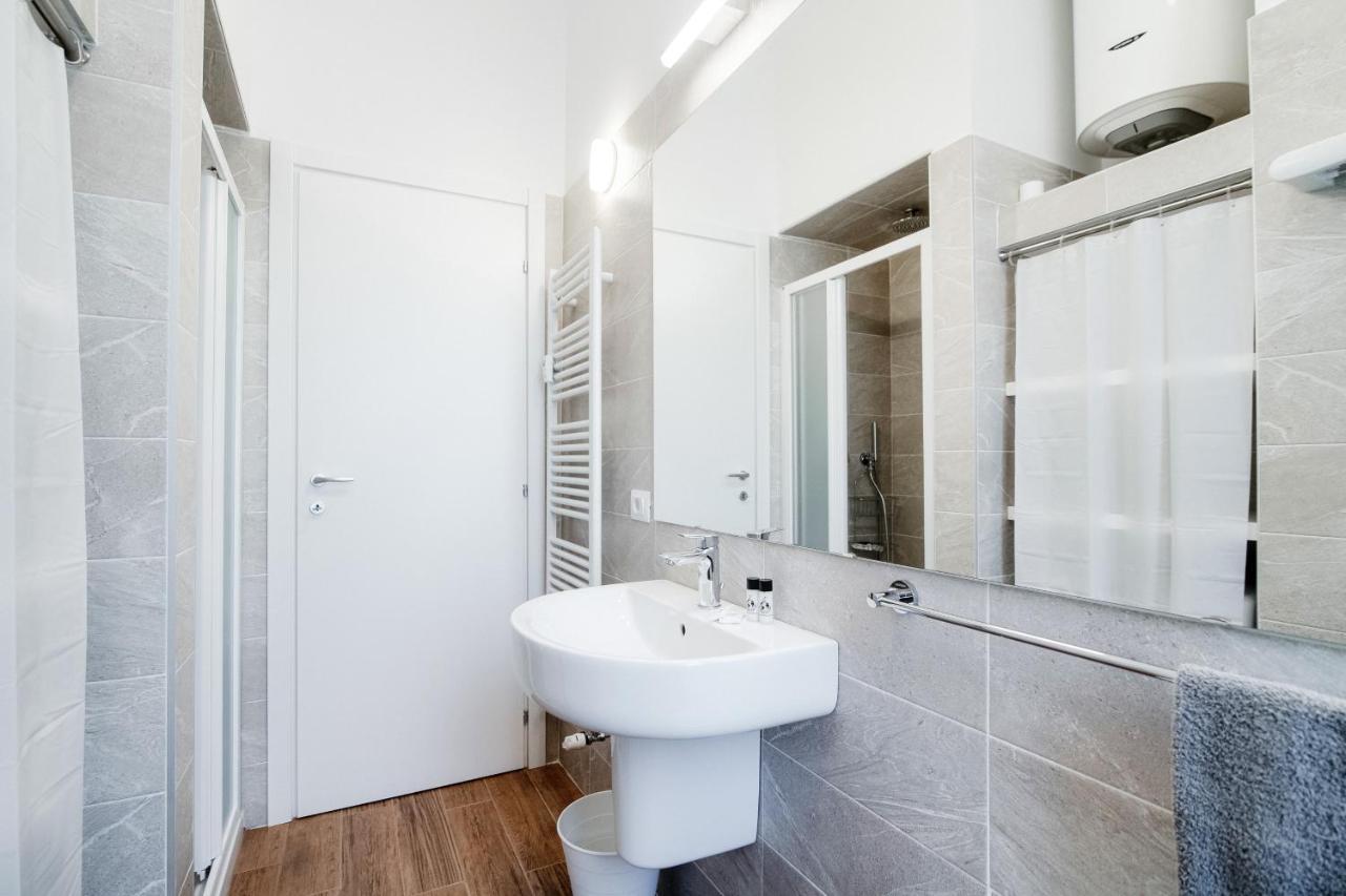 White Loft Como Central - The House Of Travelers Екстер'єр фото